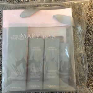 Mary Kay TimeWise Miracle 3D Set